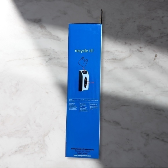 Handy Laundry Wall Mount Shopping Bag Storage Box - Picture 2 of 4